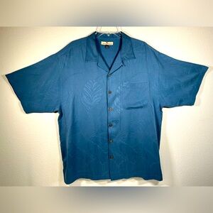 Tommy Bahama Men’s Silk Short Sleeve Button Up. Blue XL